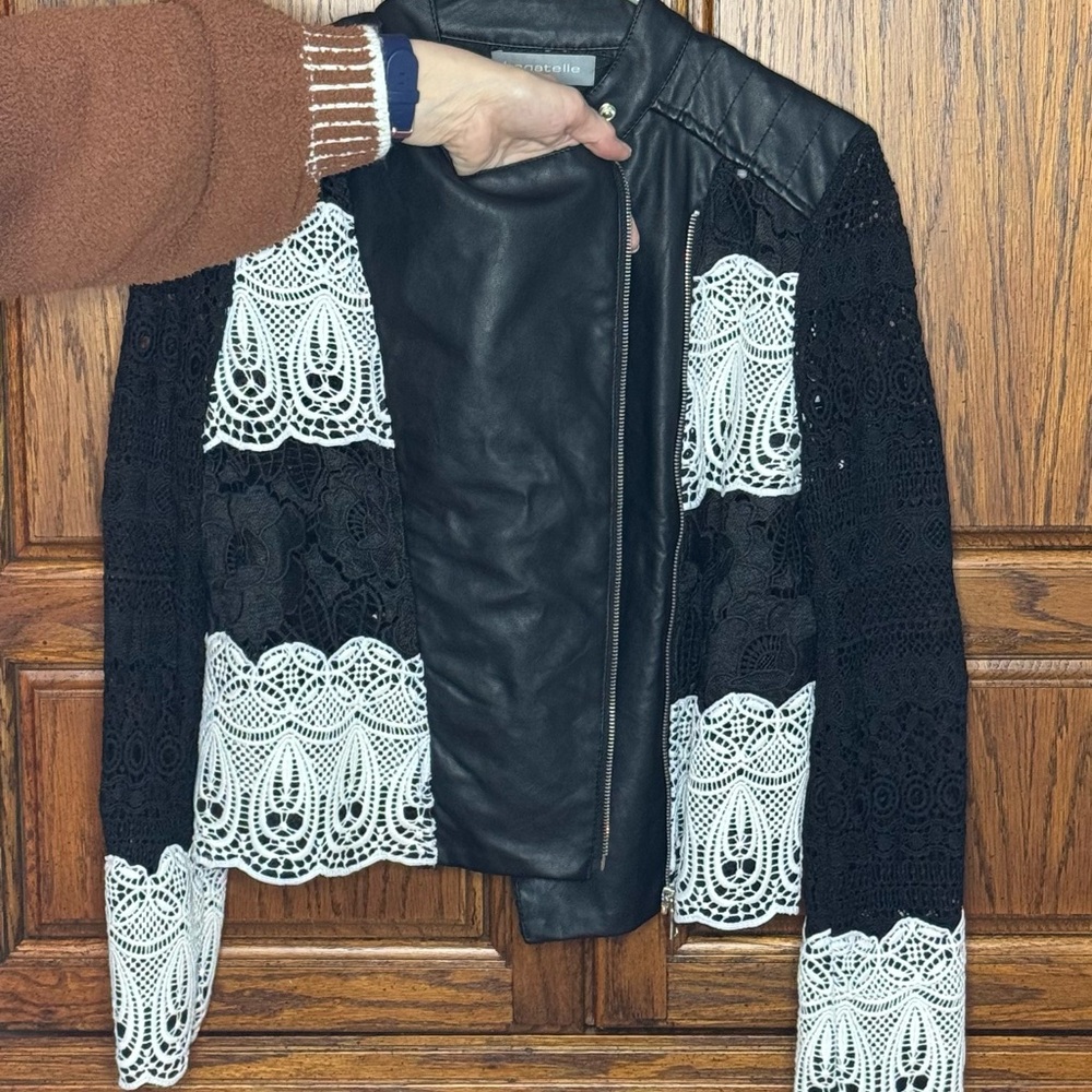 Vintage bomber jacket!! BAGATELLE JACKET size MED